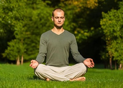 Why You Should Practice Meditation & 5 Must Follow Guidelines